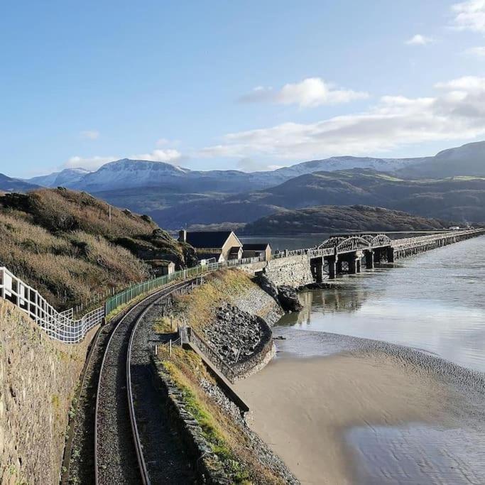 Harbourside 2 Bed Apartment, Barmouth Bridge Views Exterior foto
